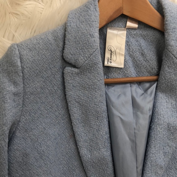 Blue blazer - Picture 2 of 4